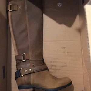 New Sorel lolla water resistant boots 5